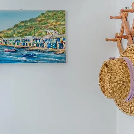 Erato's Apartment Adamantas (Milos)